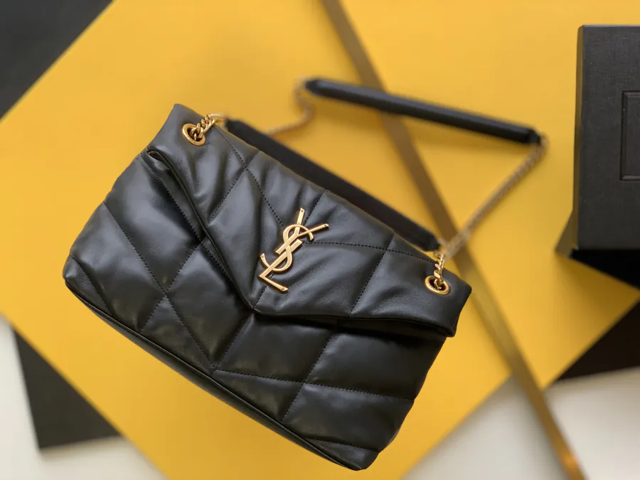 LOULOU PUFFER 577476 Medium Black Grained Calfskin Bag