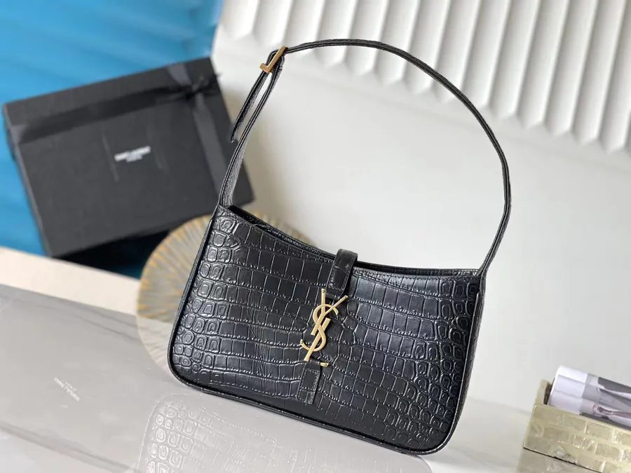 P600 Luxury Crocodile Skin Clutch