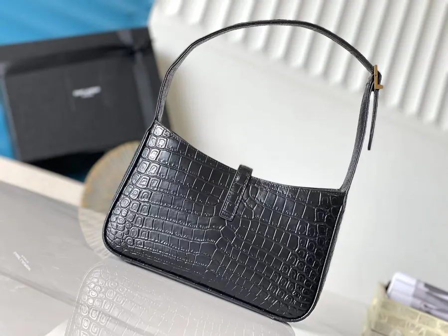 P600 Luxury Crocodile Skin Clutch