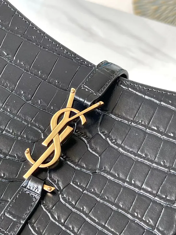 P600 Luxury Crocodile Skin Clutch