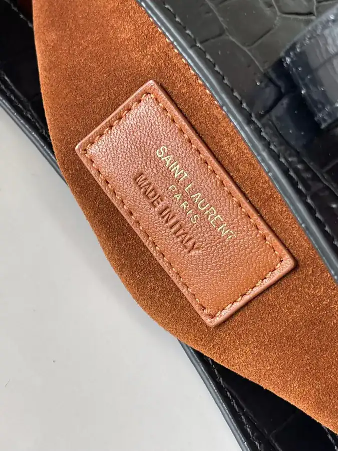P600 Luxury Crocodile Skin Clutch
