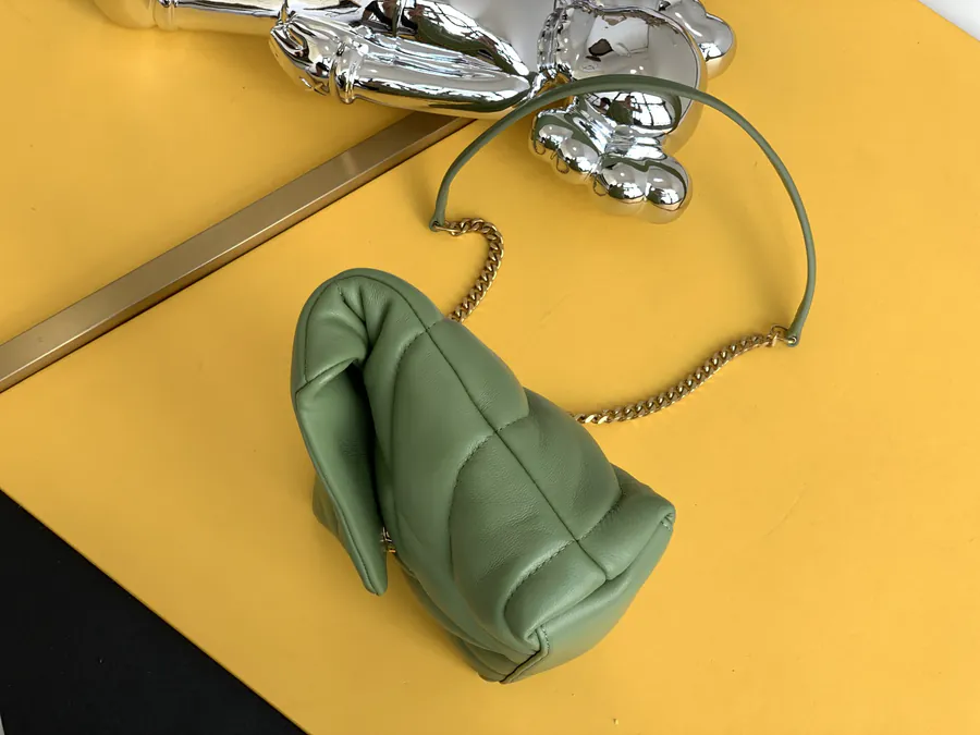 LOULOU PUFFER Small Space绗缝 Bag Grained Calfskin