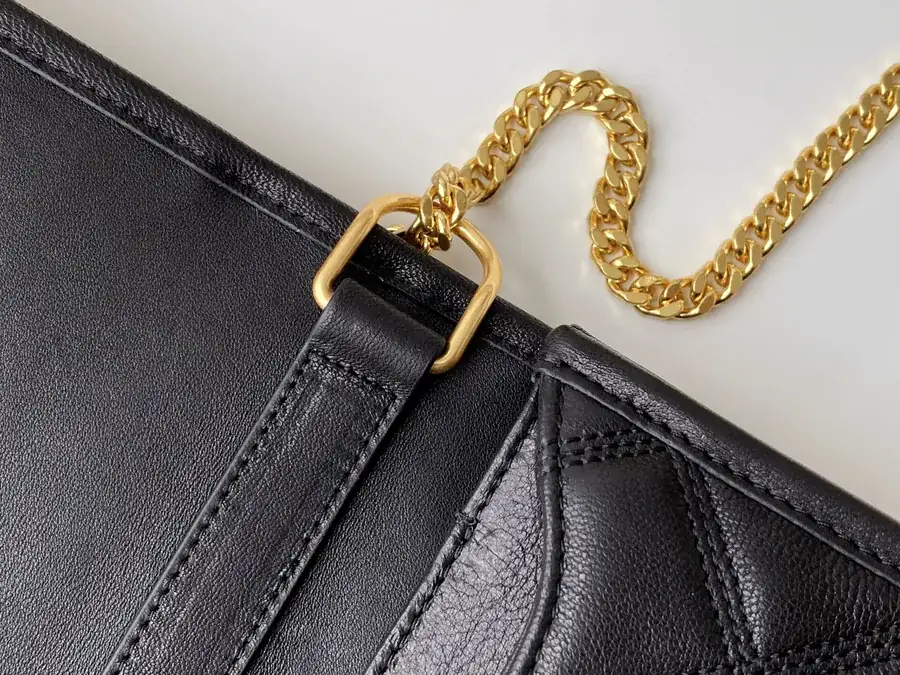 YSL Saint Laurent Premium Original Calfskin Chain Bag