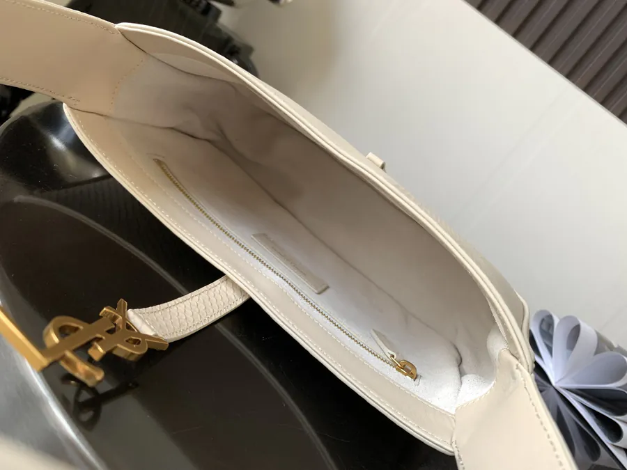 YSL Saint Laurent腋下包 657228浅杏蛇纹金扣