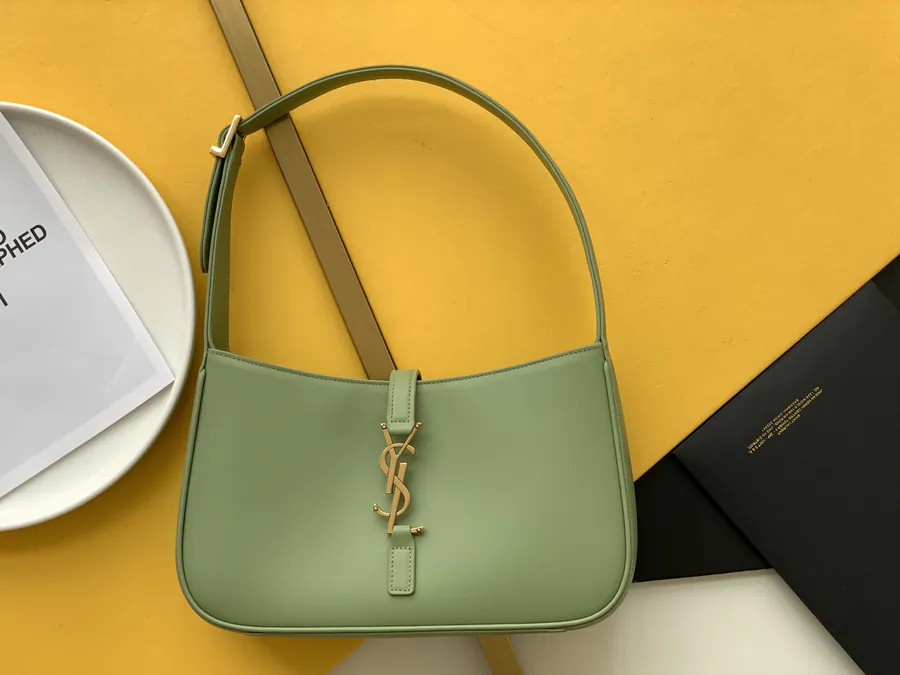 YSL Saint Laurent腋下包 2021春夏新款