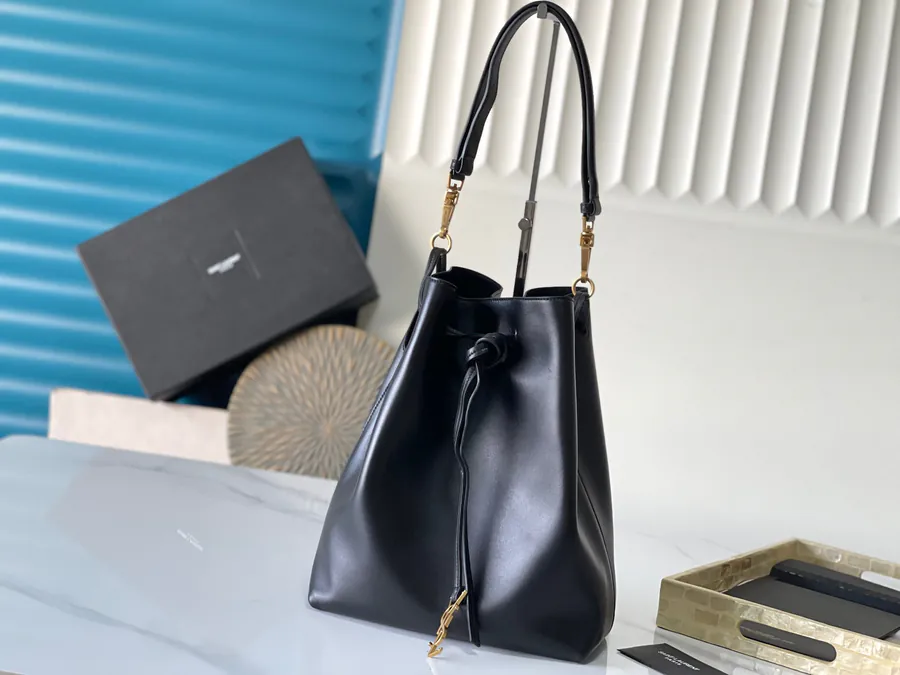 Y Brand Simple Style Bucket Bag with Logo