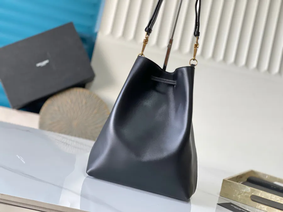 Y Brand Simple Style Bucket Bag with Logo
