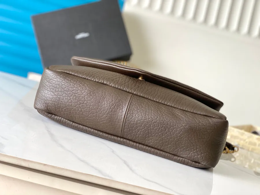 Calyposo Elephant Grain Chain Bag