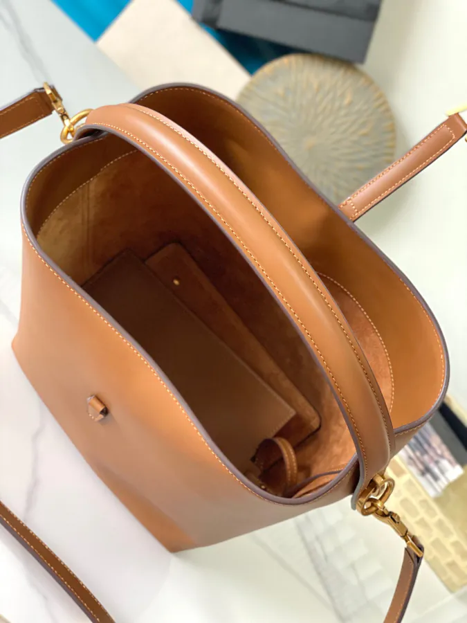 LE 5À7 Series New Bucket Bag with Handle Grained Calfskin