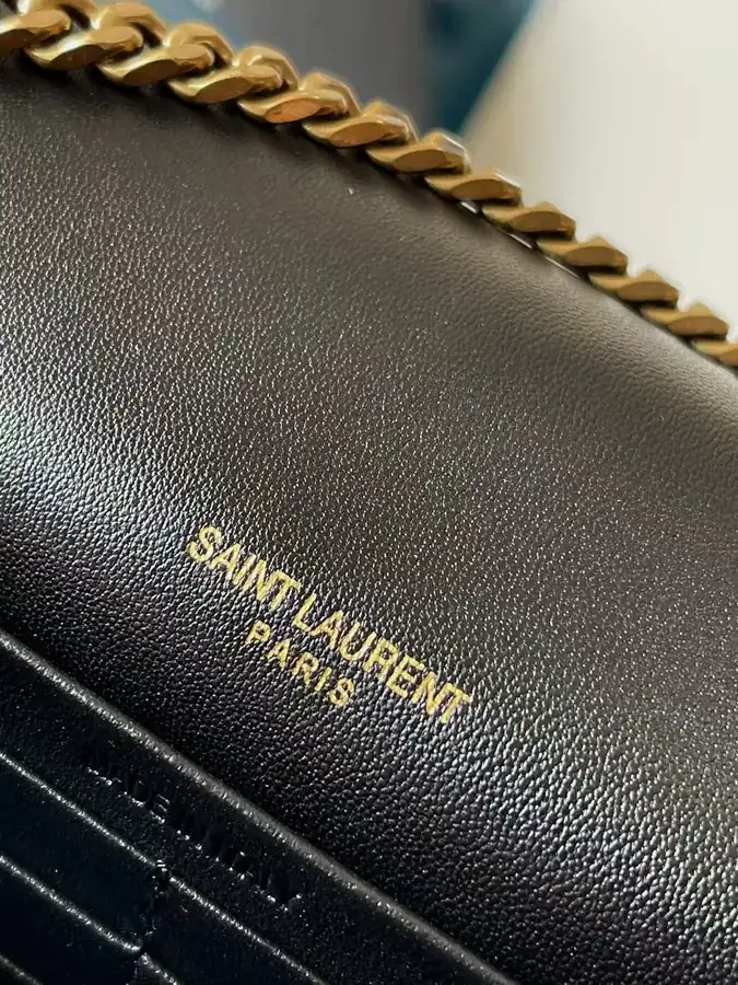 LE CASSANDRE MATELASSÉ CAR Chain Bag Square Stitch, Detachable Strap