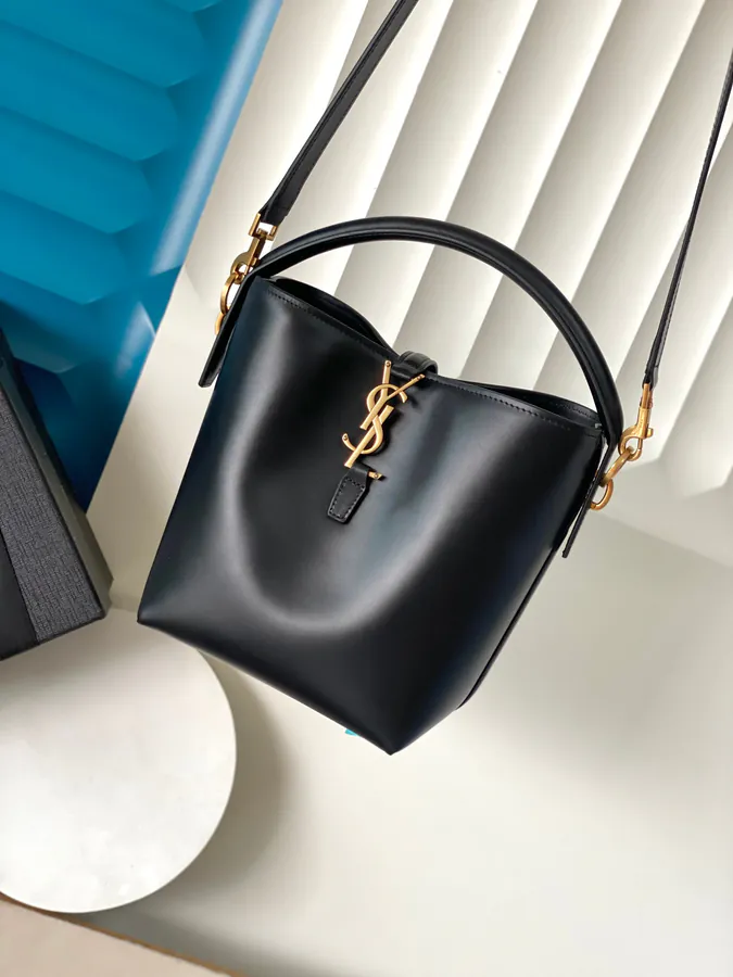 P750 LE 37 Bucket Bag Medium