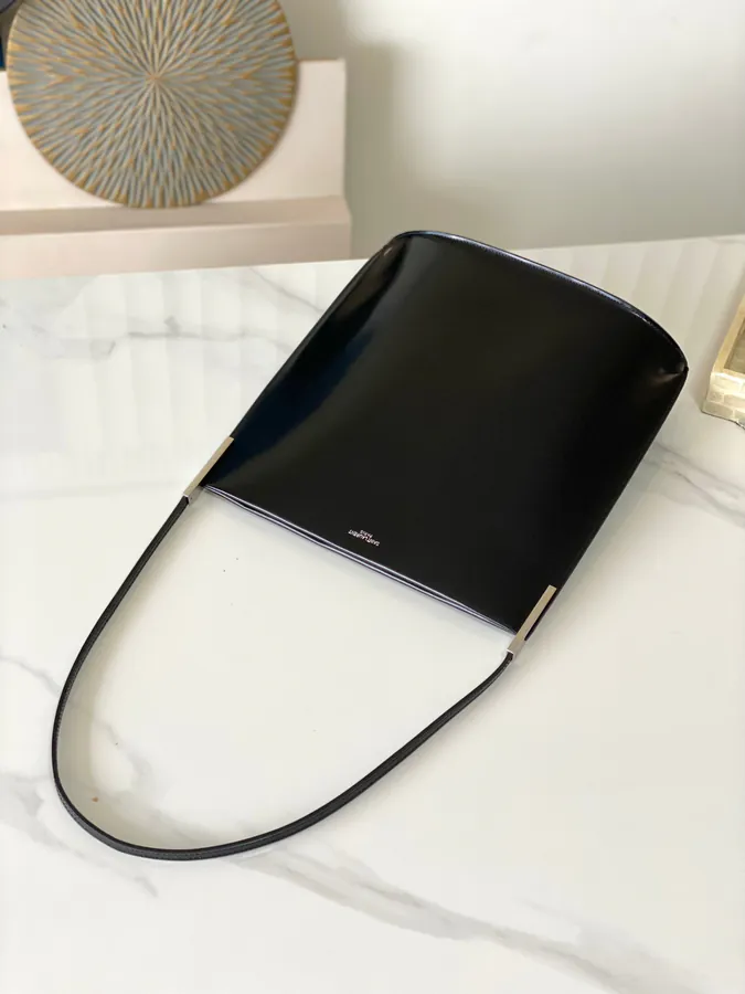 Suzanne Crossbody Bag in Grained Calfskin
