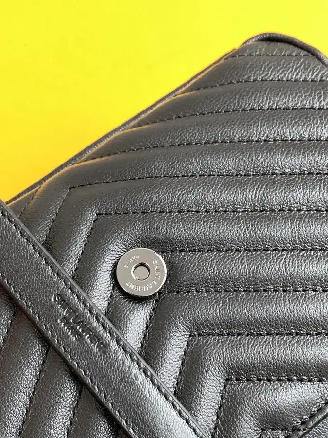 Classic YSL Saint Laurent Premium Original Leather Mail Bag