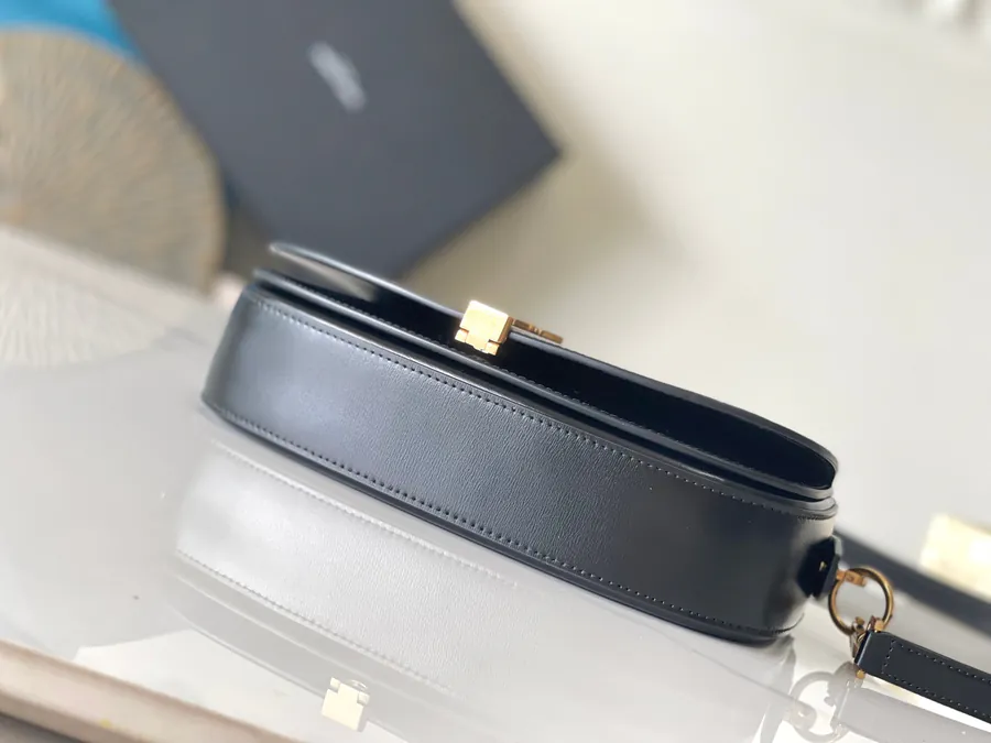 VOLTAIRE Handbag