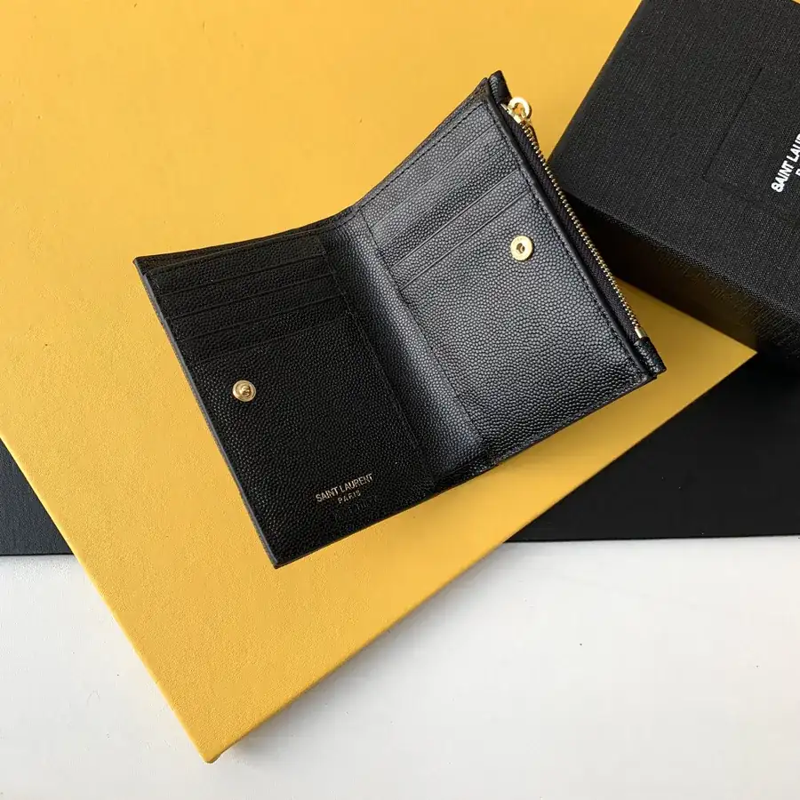 YSL Saint Laurent Zero Wallet