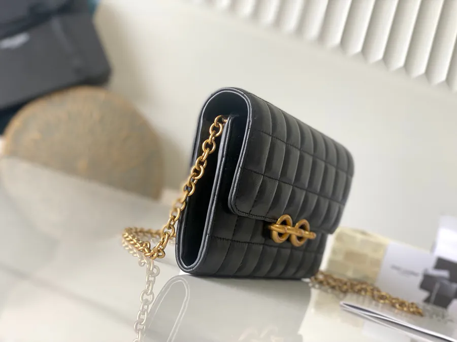 Y Brand New Chain Shoulder Bag Grained Lambskin, Stylish & Versatile
