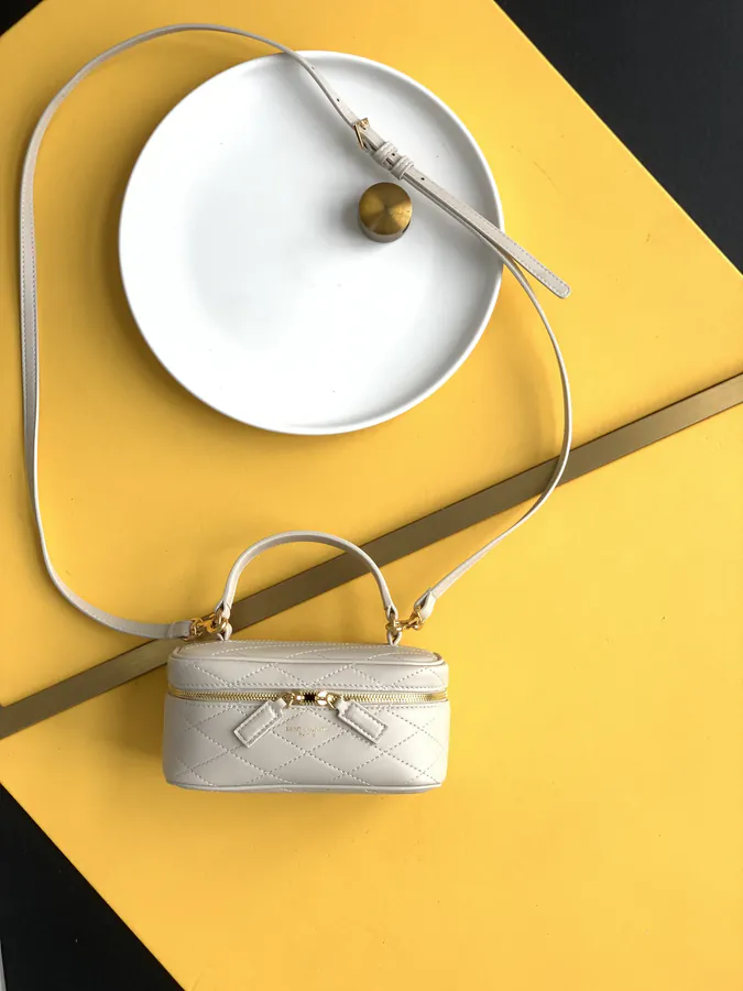 SAINT LAURENT Mini绗缝化妆包