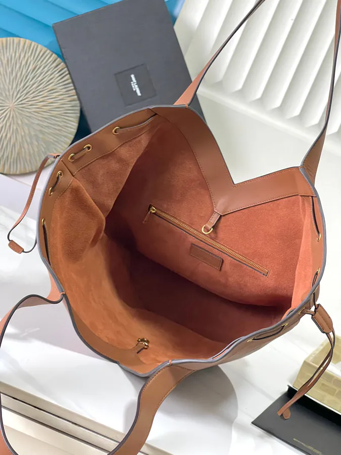 Y Large Grained Leather Hobo Bag