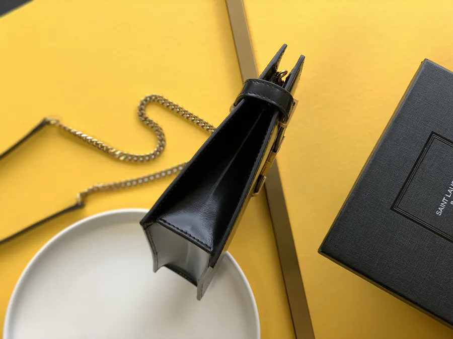 YSL Saint Laurent Manhattan Chain Bag