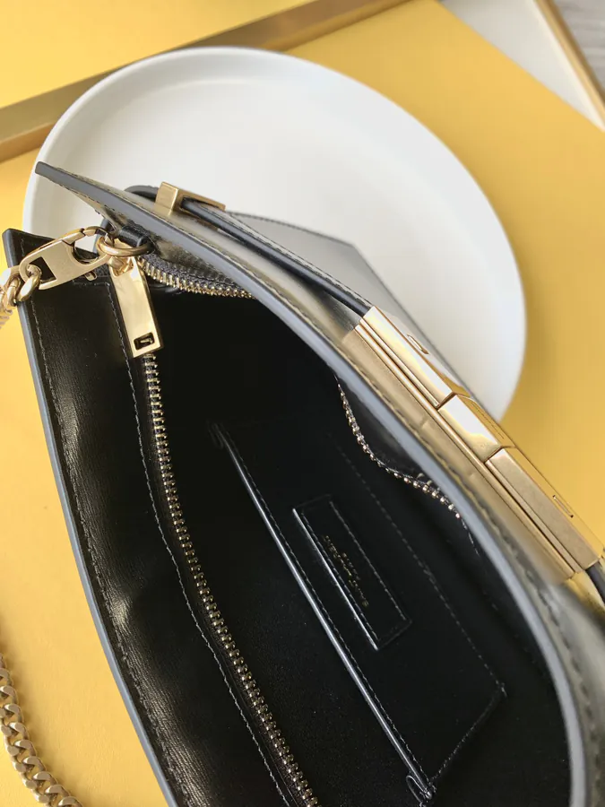 YSL Saint Laurent Manhattan Chain Bag