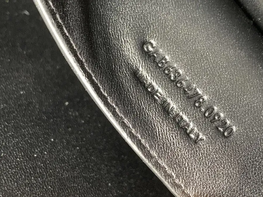 YSL Saint Laurent Manhattan Chain Bag