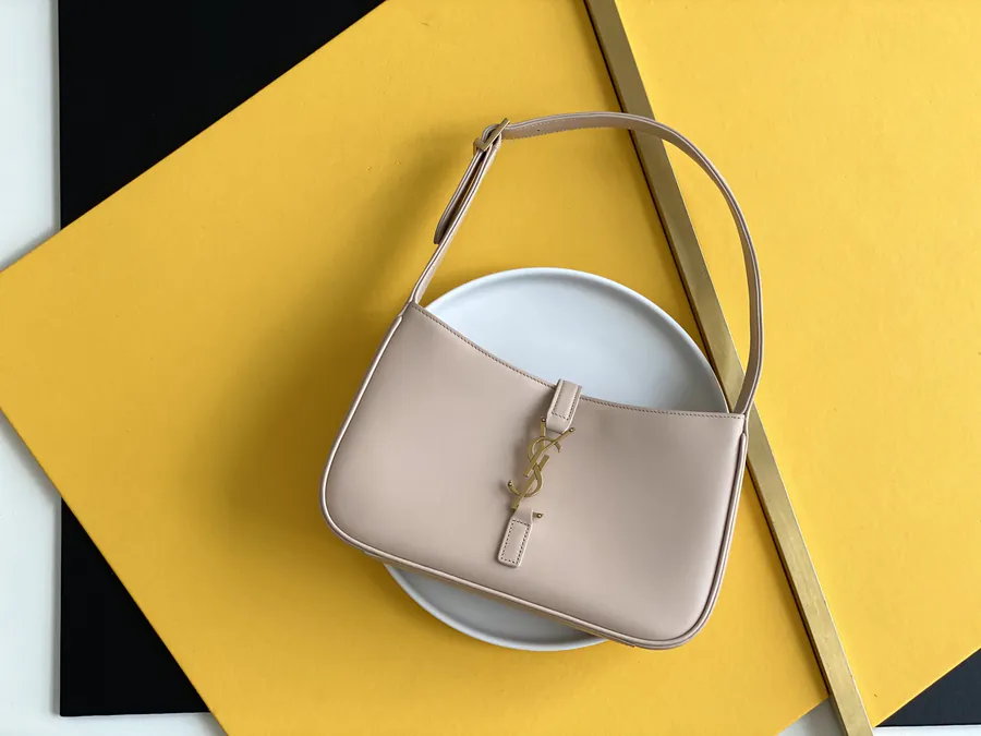 YSL Saint Laurent腋下包 2021春夏新款