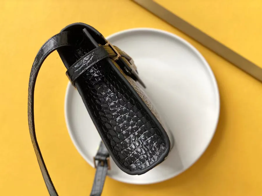 YSL Saint Laurent Manhattan Handbag