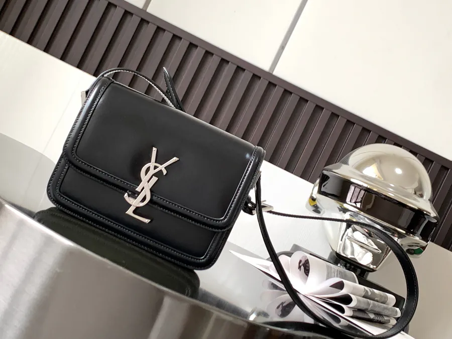 Solferino Box Men's Black Leather with Silver Clasp