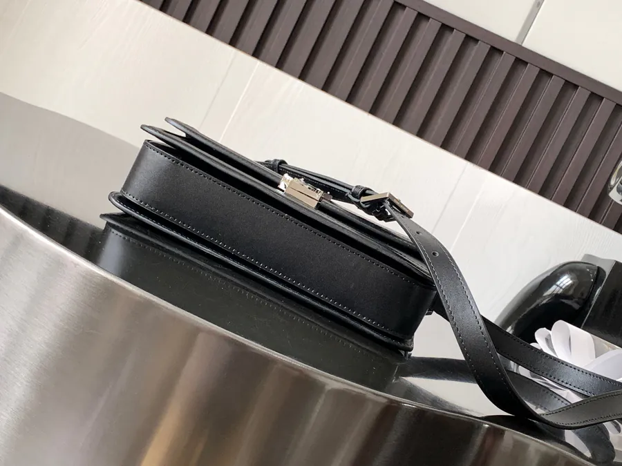 Solferino Box Men's Black Calfskin with Silver Clasp