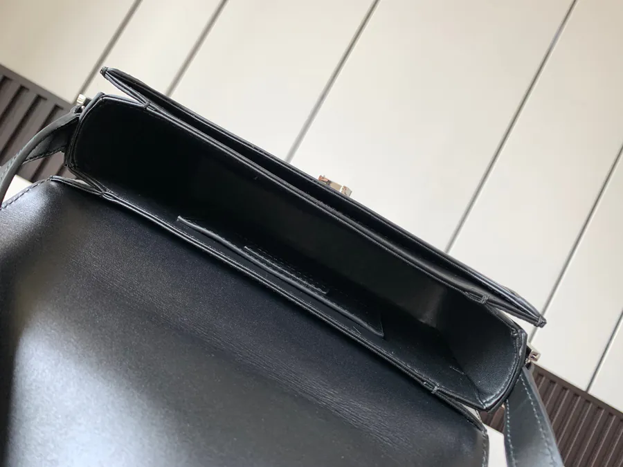 Solferino Box Men's Black Calfskin with Silver Clasp