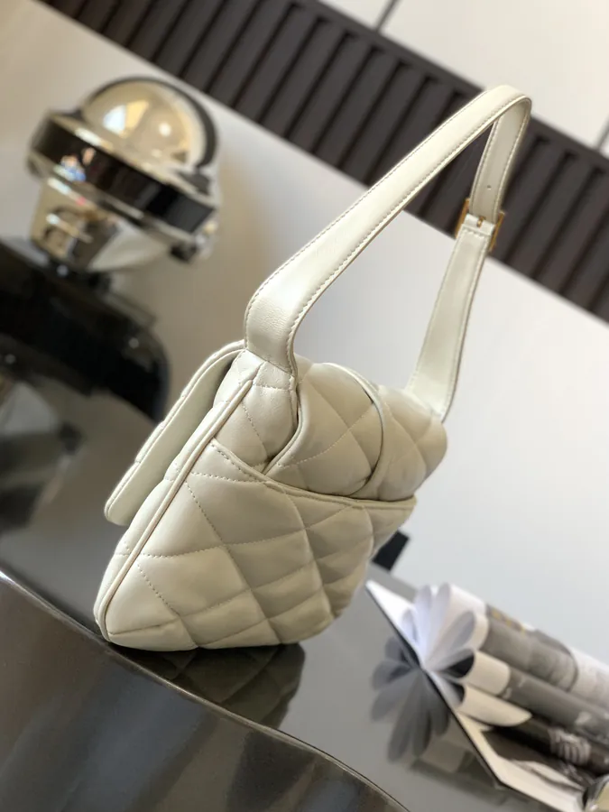 YSL Saint Laurent Premium Original Calfskin腋下包