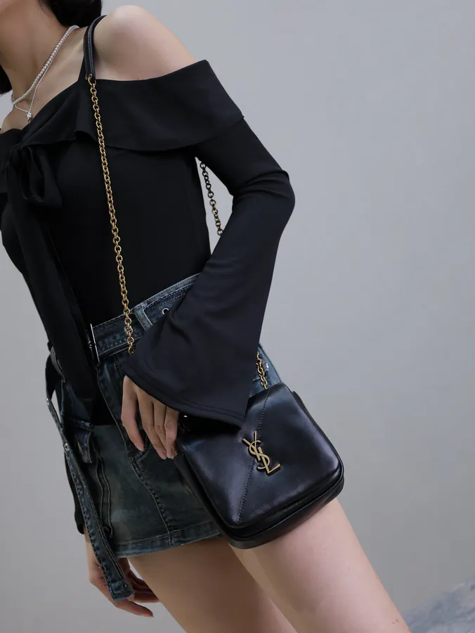 Jamie 4.3 Zero Wallet with Metal Chain
