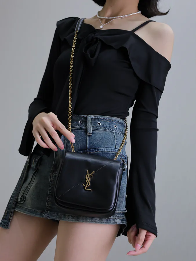 Jamie 4.3 Zero Wallet with Metal Chain