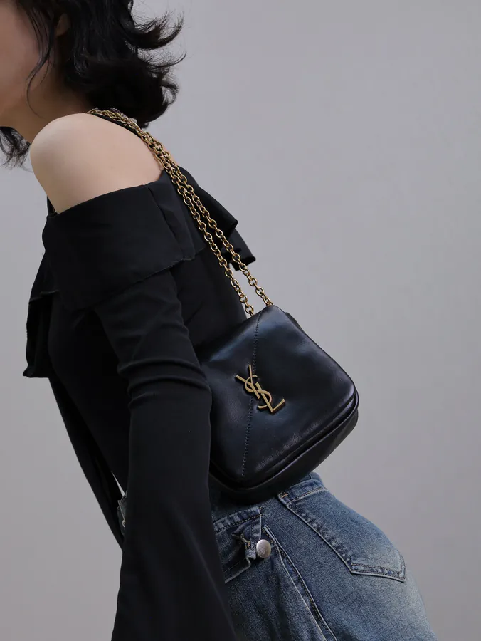 Jamie 4.3 Zero Wallet with Metal Chain