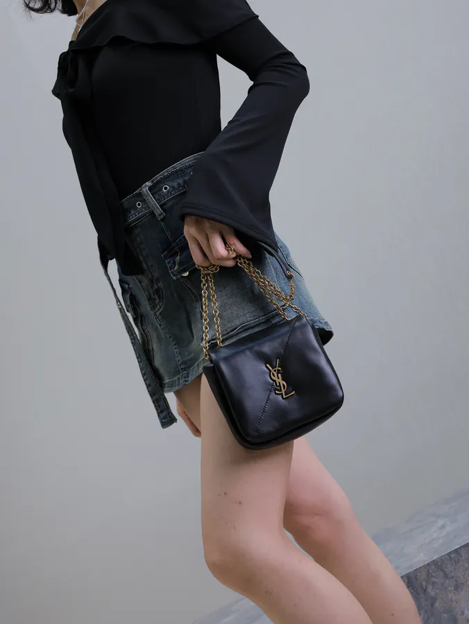 Jamie 4.3 Zero Wallet with Metal Chain