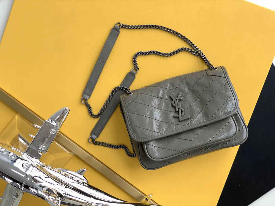 Niki Mini Cement Silver Chain with D Clasp