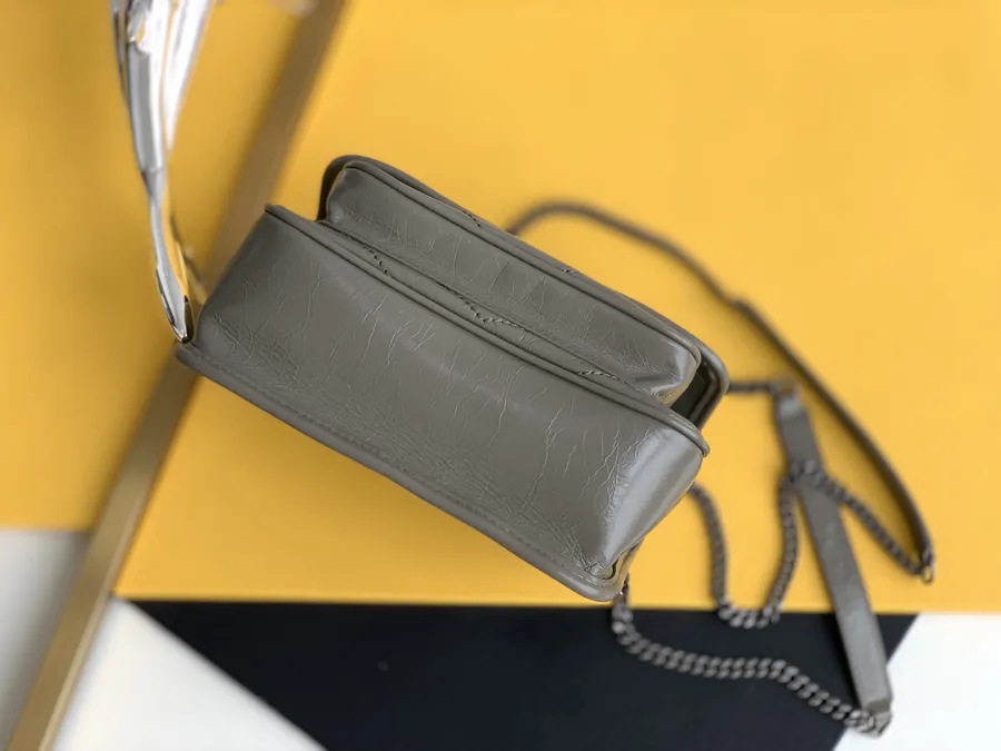 Niki Mini Cement Silver Chain with D Clasp